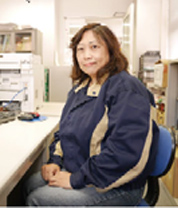 女性社員